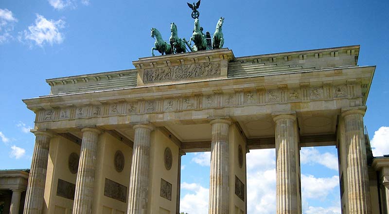 Best Tourist Attractions in Berlin - brandenburg gate berlin